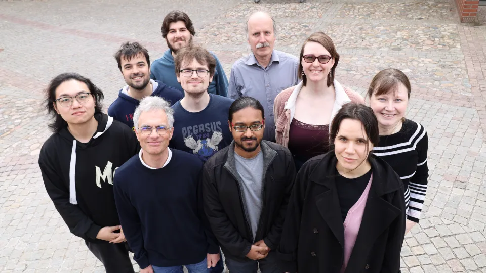 The Atlas research group in Lund. Back: Samuel Kattaya & Lennart Österman. Centre: Georgios Floros, Joey Staa, Hannah Herde & Else Lytken. Front: Xintong Yu, Frank Fielder, Nairit Sur & Lara Calic. Photo: Johan Lindskoug.
