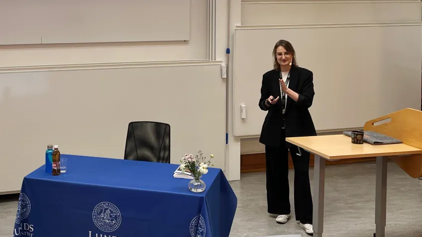Bibiana Prinoth defends her doctoral thesis at the Department of Physics in Lund. Photo.