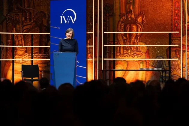 IVA:s ordförande Sylvia Schwaag Serger talar vid IVA:s högtidssammankomst 2025. Foto.