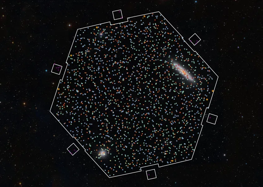 Den 18 oktober använde instrumentet 4MOST sina 2400 fibrer för första gången för att analysera ljuset från Bildhuggargalaxen och NGC 288. Foto: AIP/Harshwardhan Pathak/Telescope Live 